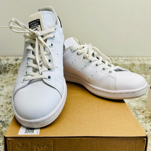 adidas LIMITED EDITION Stan Smith PARLEY M5.5/W7 - Picture 2 of 5